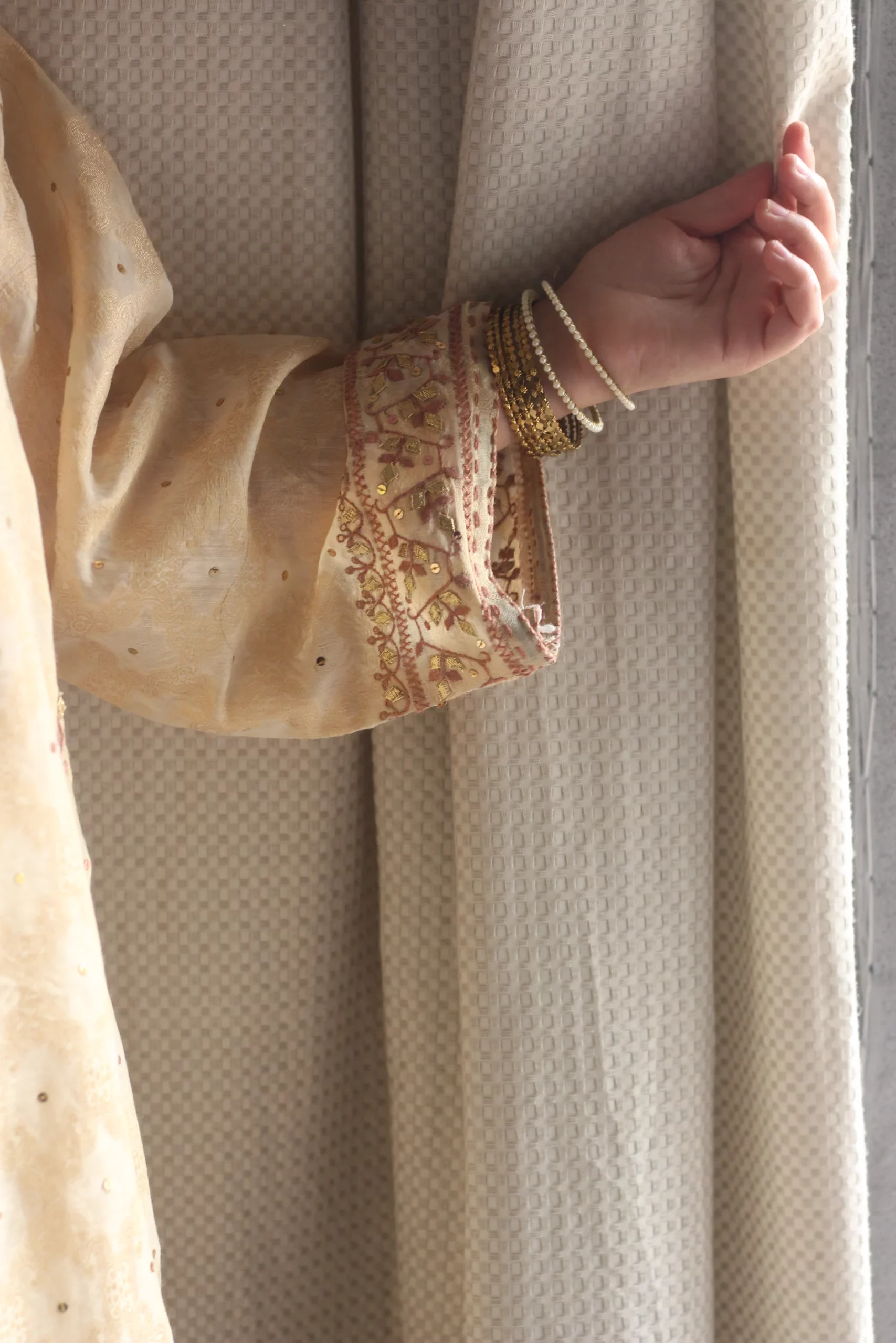 Mahveen - Image 6