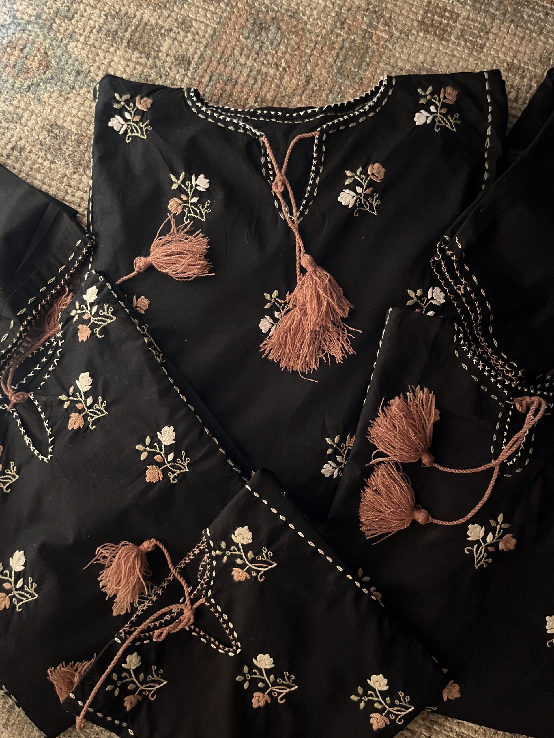 black charm - Image 9
